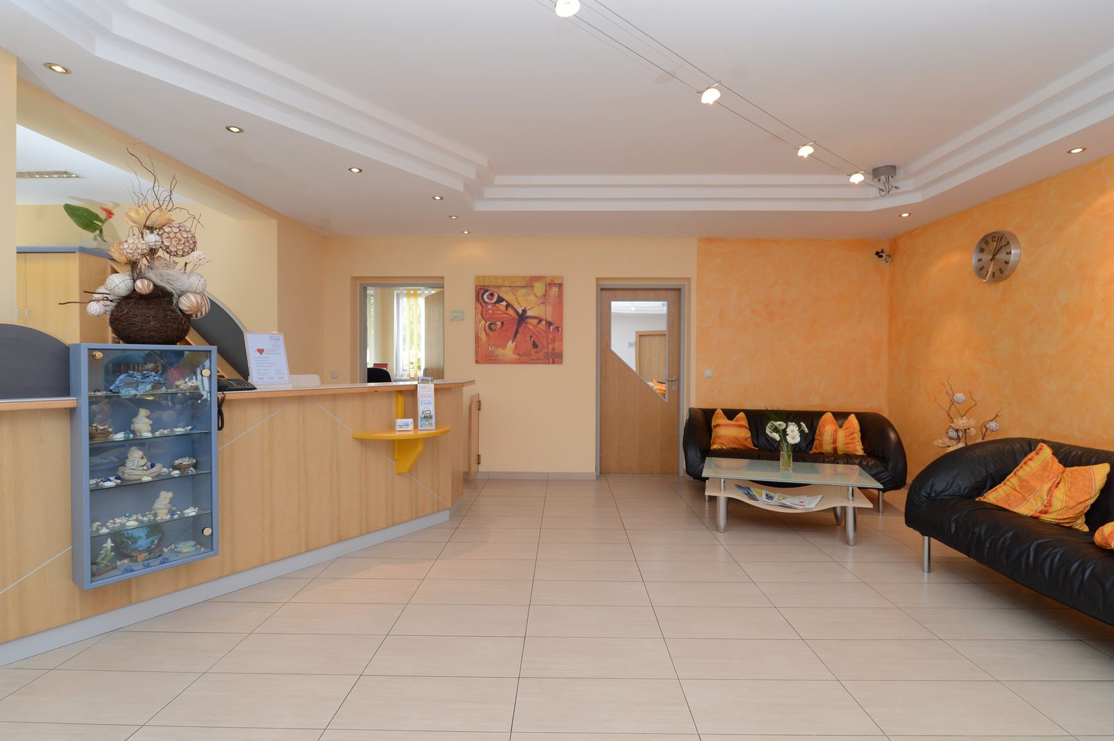 Reception and lobby of Strandhotel Faak